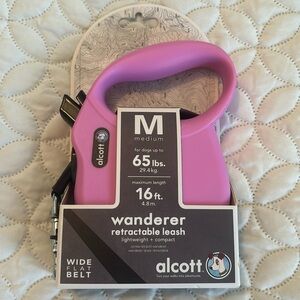 Alcott Wanderer Retractable Leash medium 65lbs. 16 feet